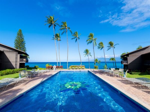 LAHAINA OCEANFRONT 2 BEDROOM CONDO