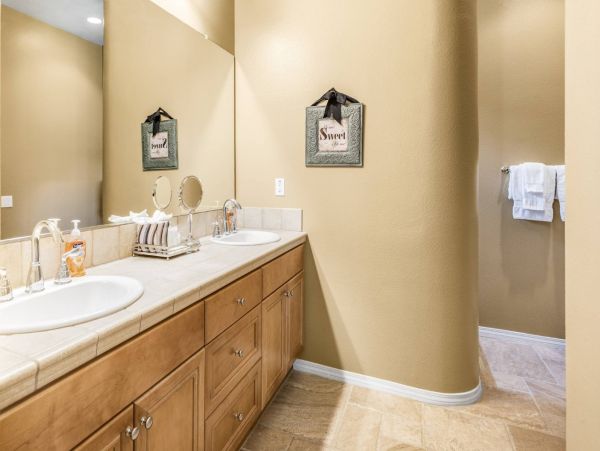 Elegant Three Bedroom La Quinta Vacation Rental Private Pool