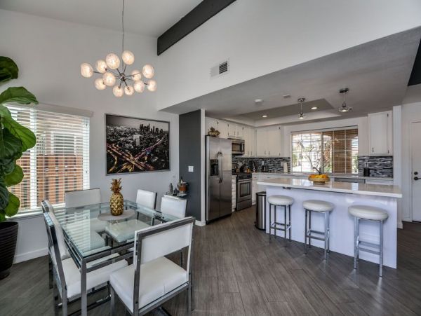 Palm Desert Home 948806