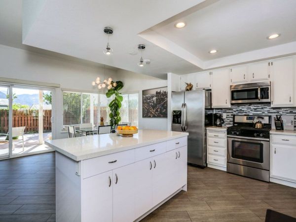 Palm Desert Home 948806