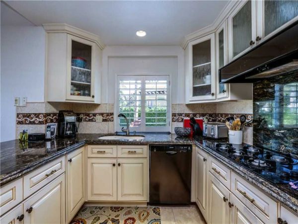 Palm Desert Home 948807
