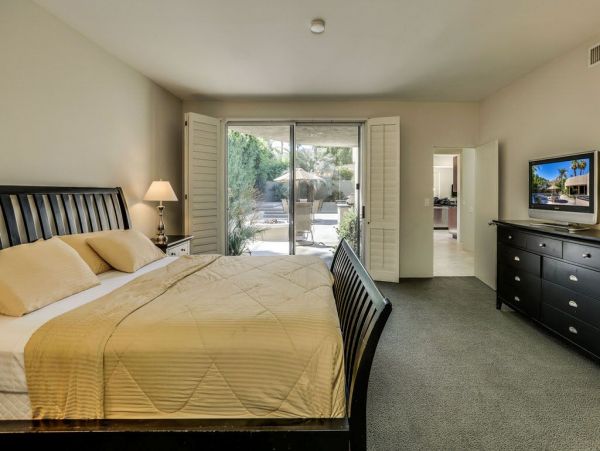 Palm Desert Home 948813
