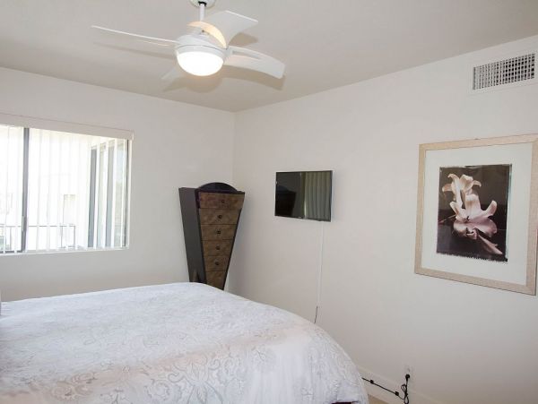 Palm Desert Home 948815