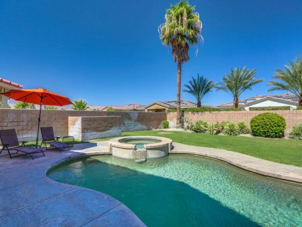 Palm Desert Home 948818