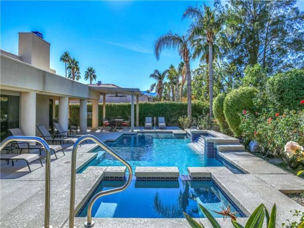 3 Bedroom Home Outdoor Terrace and Pool & Spa in Palm Desert