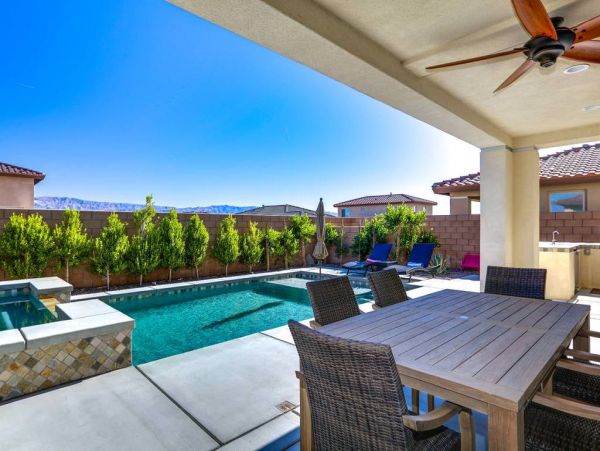 Palm Desert Home 948829
