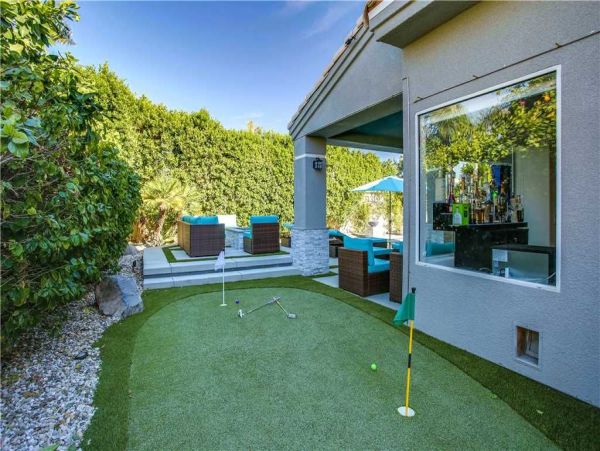 Palm Desert Home 948833