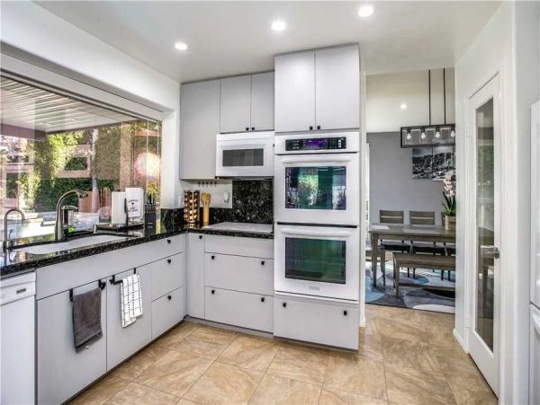 Palm Desert Home 948833
