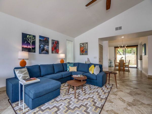 Palm Springs Home 948834
