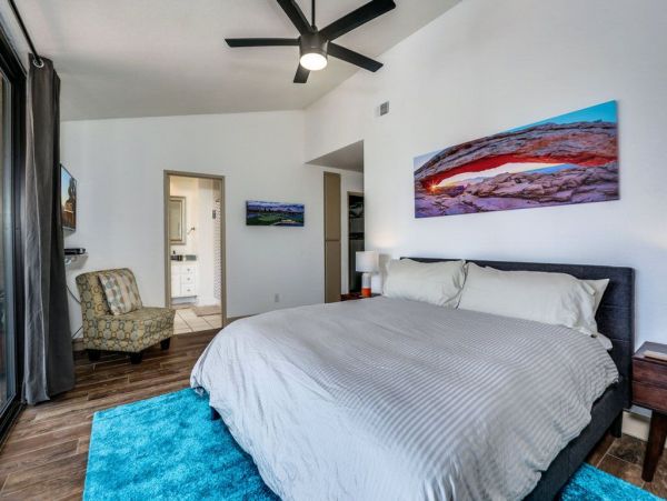 Palm Springs Home 948834