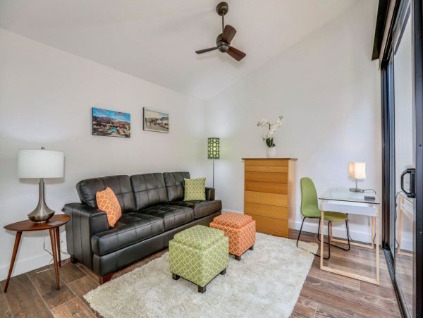 Palm Springs Home 948834