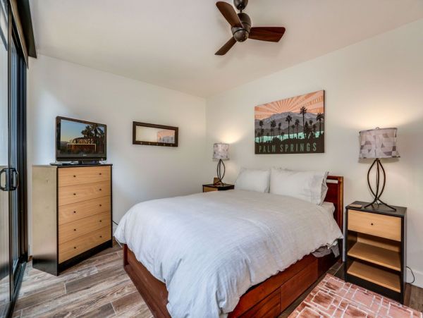 Palm Springs Home 948834