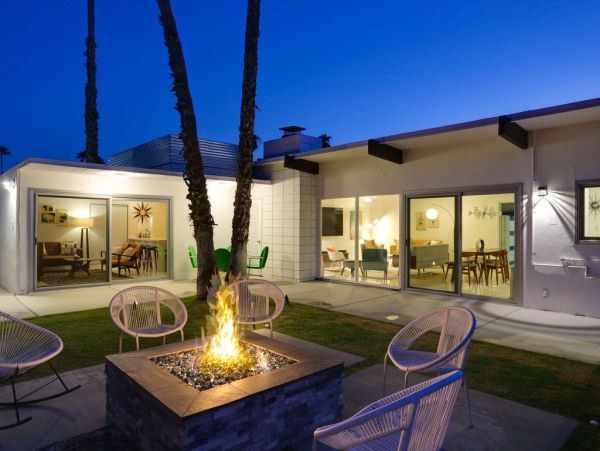 Palm Springs Home 948835