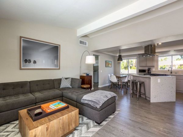Palm Springs Home 948837
