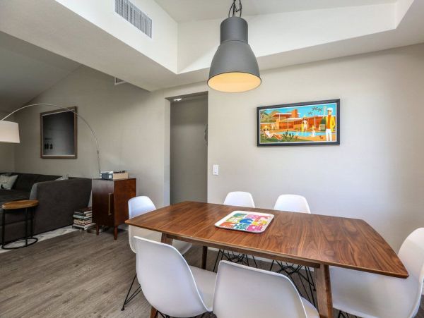 Palm Springs Home 948837