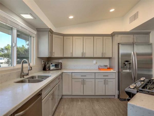 Palm Springs Home 948837