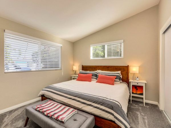 Palm Springs Home 948837