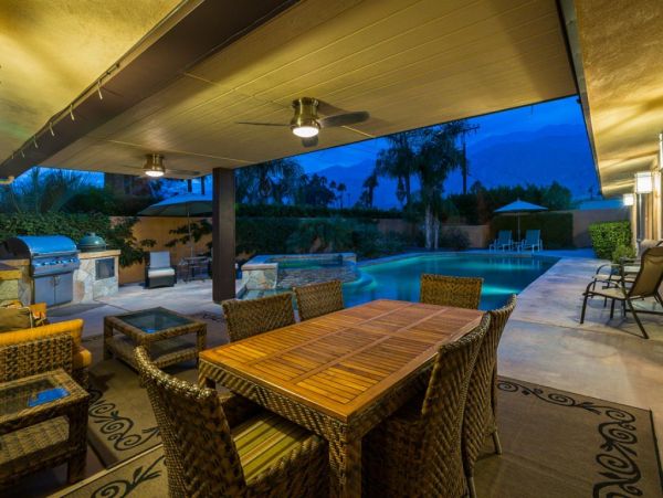 Palm Springs Home 948838