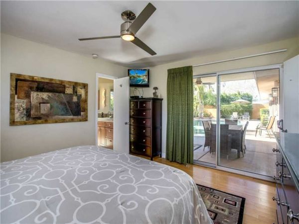 Palm Springs Home 948838