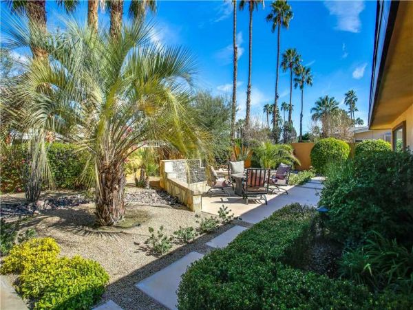 Palm Springs Home 948838