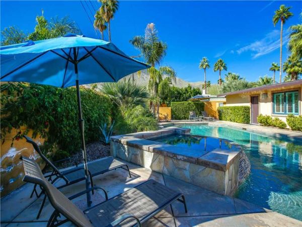 Palm Springs Home 948838