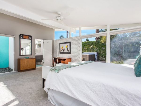 Palm Springs Home 948839
