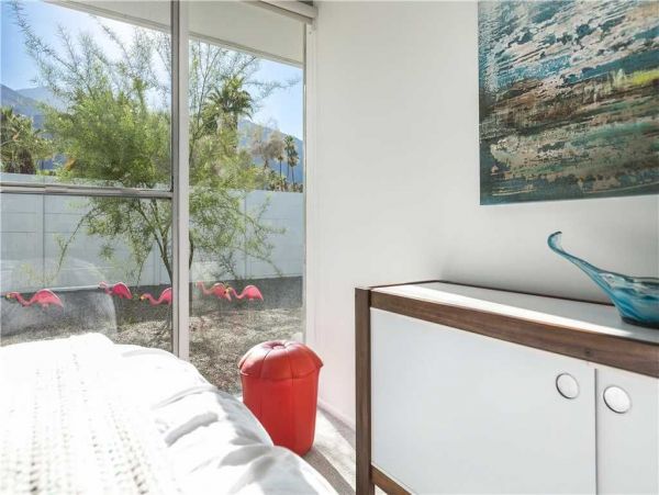Palm Springs Home 948839