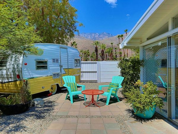 Palm Springs Home 948839
