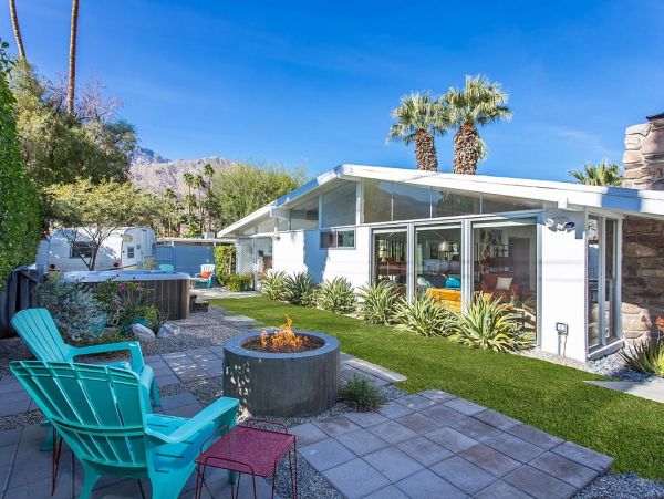 Palm Springs Home 948839