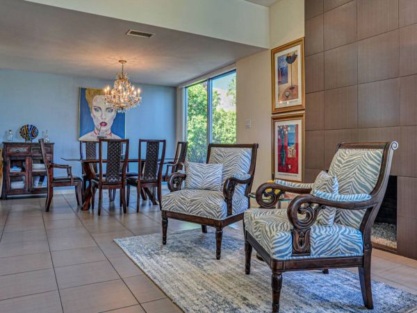 Palm Springs Home 948840