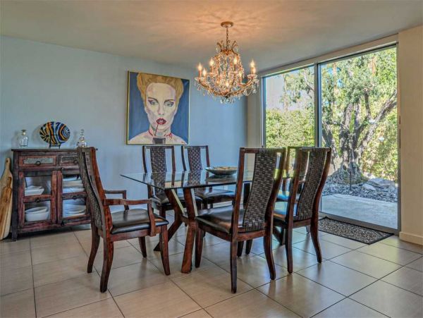 Palm Springs Home 948840