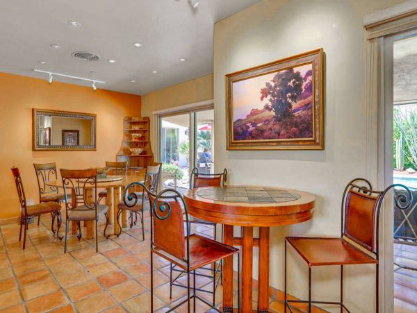 Palm Springs 6 Bedroom Home Sleeps 12 Guests