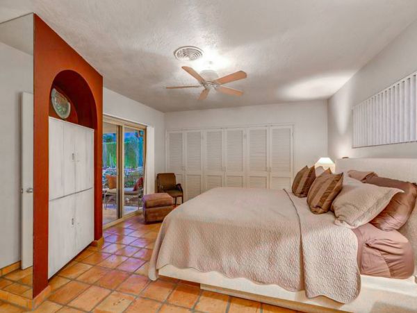 Palm Springs 6 Bedroom Home Sleeps 12 Guests