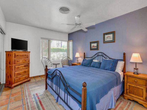 Palm Springs 6 Bedroom Home Sleeps 12 Guests
