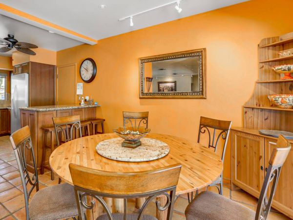 Palm Springs 6 Bedroom Home Sleeps 12 Guests