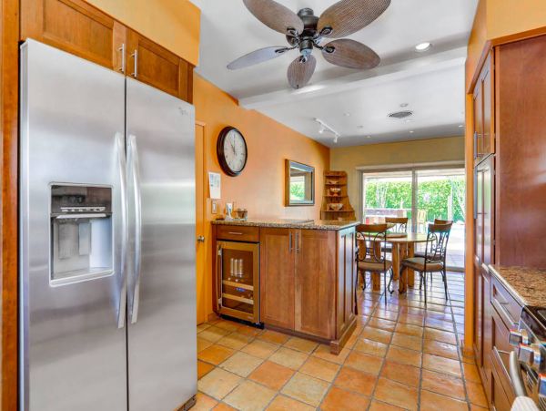 Palm Springs 6 Bedroom Home Sleeps 12 Guests