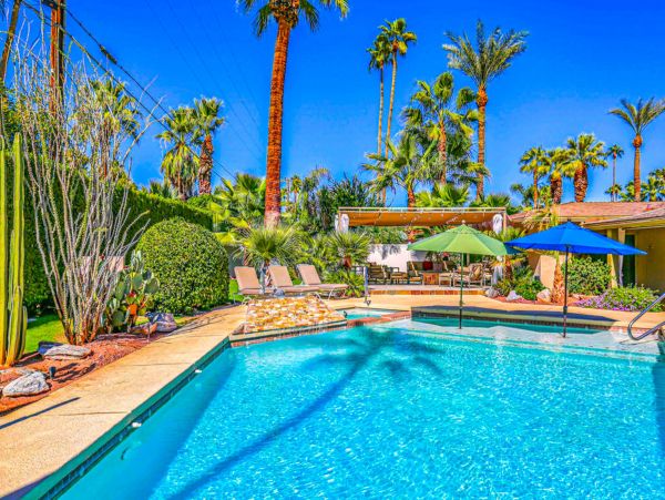 Palm Springs 6 Bedroom Home Sleeps 12 Guests