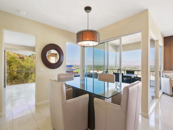 Palm Springs Home 948842