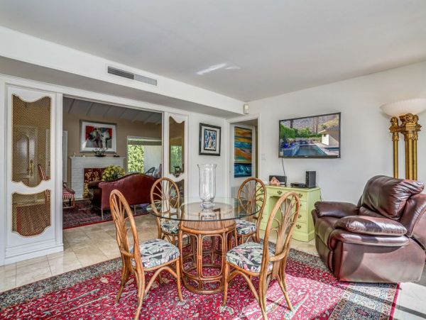 Palm Springs Home 948843