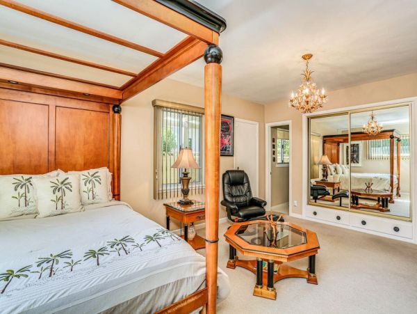 Palm Springs Home 948843