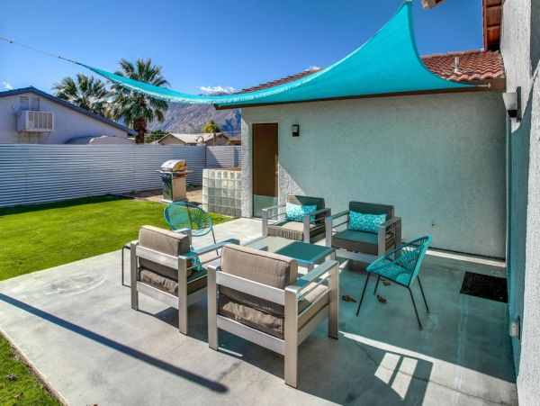 Palm Springs Home 948845
