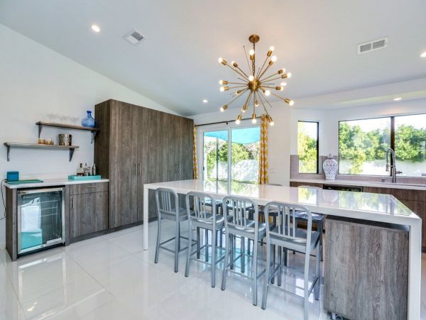 Palm Springs Home 948845