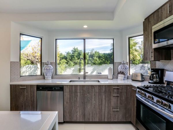 Palm Springs Home 948845