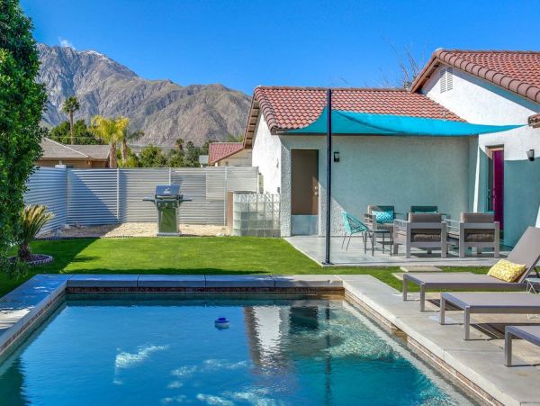 Palm Springs Home 948845