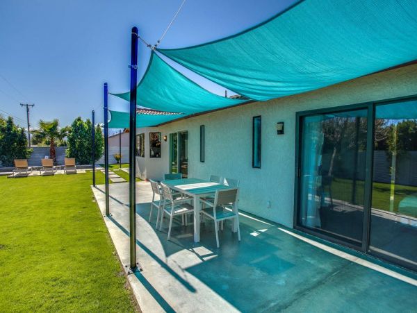 Palm Springs Home 948845