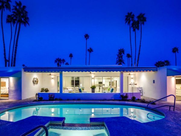 Palm Springs Home 948846