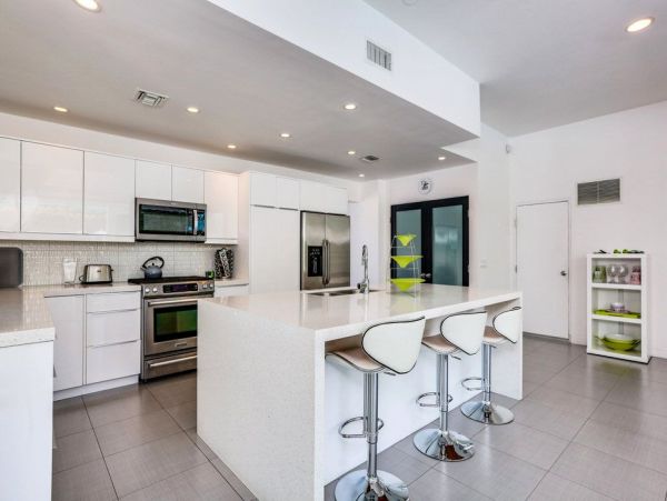Palm Springs Home 948846