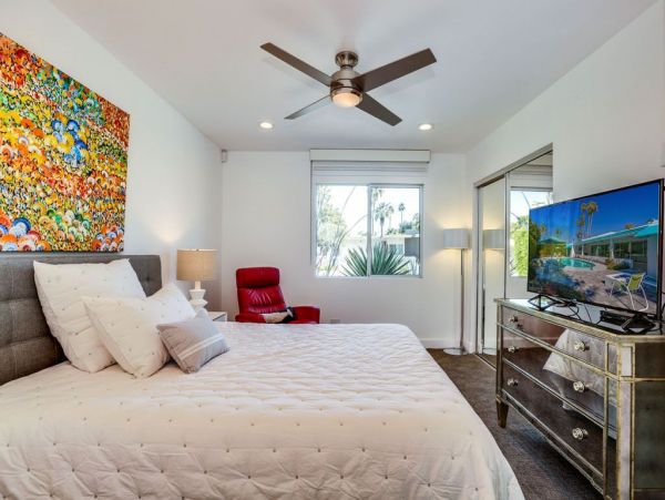 Palm Springs Home 948846