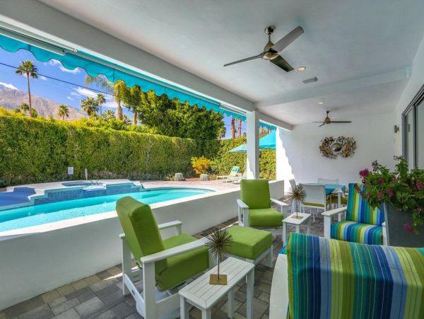 Palm Springs Home 948846