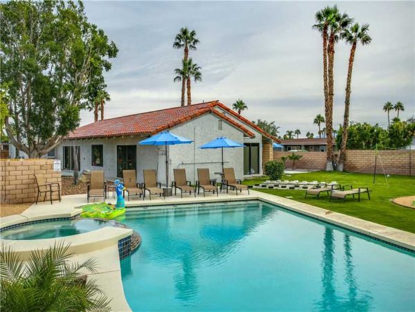 Palm Springs Home 948847